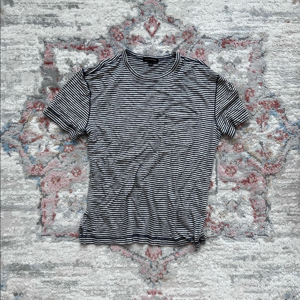 Banana Republic T-shirt